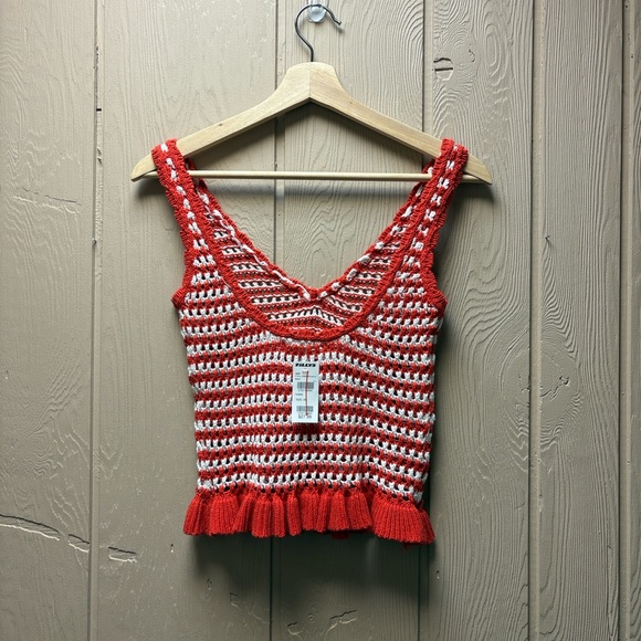 Full Tilt Top - Picture 6 of 9